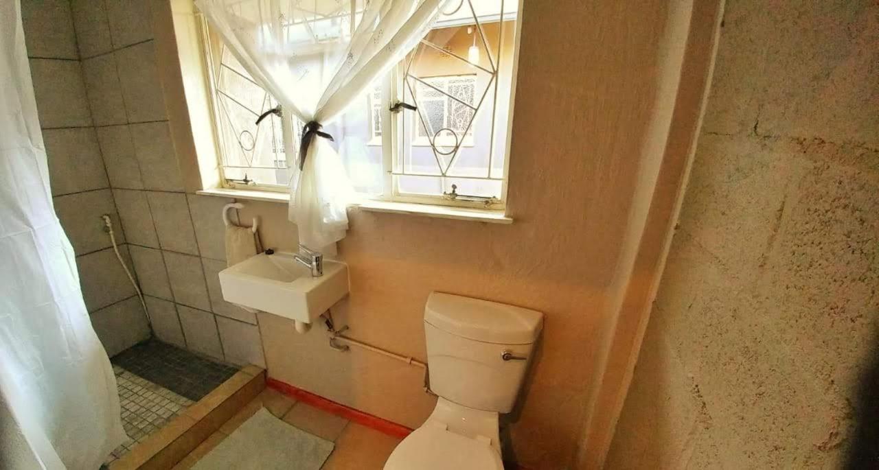 A & R Guesthouse Bloemfontein Kültér fotó