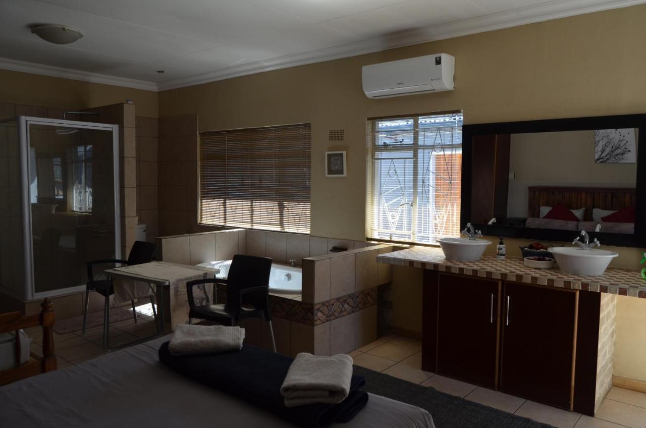 A & R Guesthouse Bloemfontein Kültér fotó