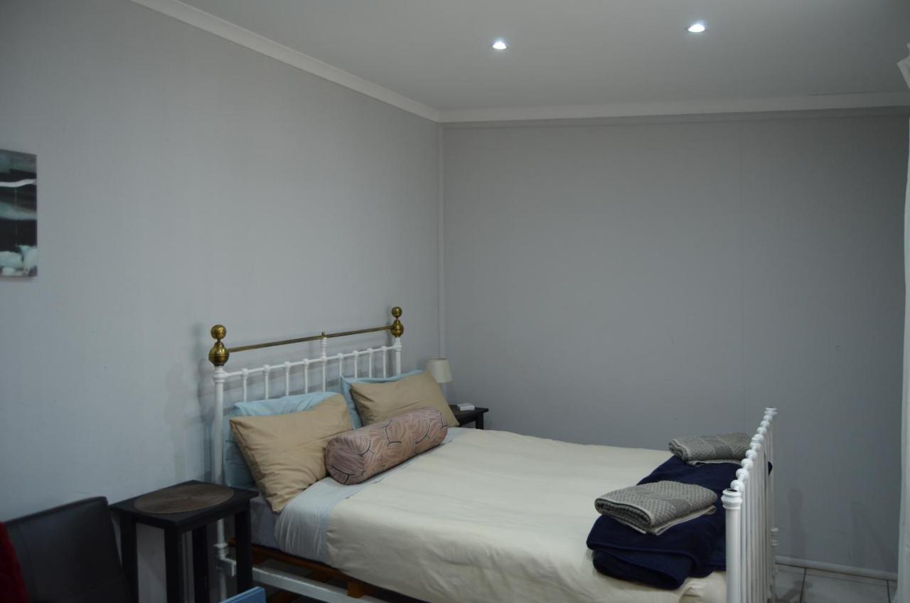 A & R Guesthouse Bloemfontein Kültér fotó