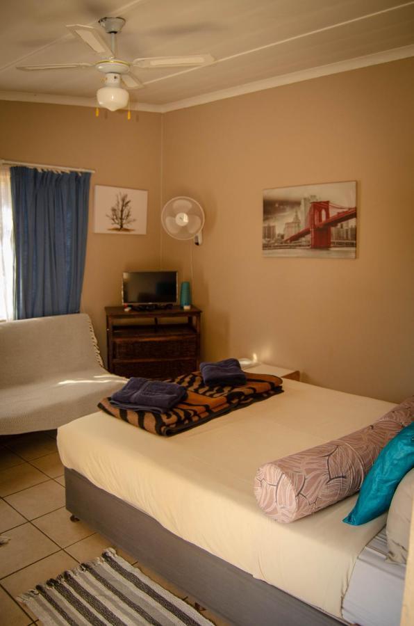A & R Guesthouse Bloemfontein Kültér fotó